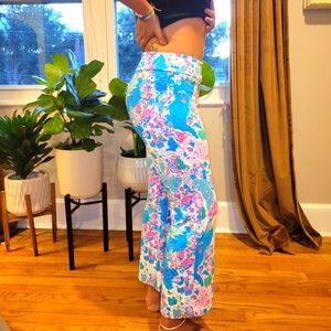 Lulu Bs beachy scene soft stretchy crop pants, M.